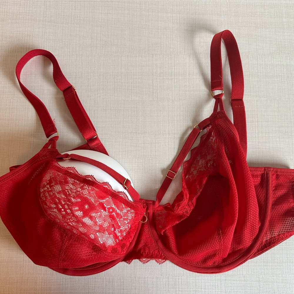 Strappy Freya Temptress Bra UK 36G / UK 36I in Red